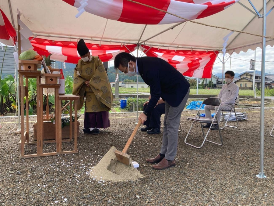 【地鎮祭を続けて執り行わせていただきました】-現場スタッフの工事ブログ